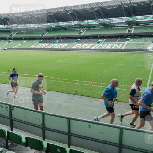 13.09.2026 - 21. swb-Marathon Bremen Michael Burmester http://msf.ph/oto/10489146 13.09.2026 10:41:21 Laufen im Stadion 10155, 10156, 10163, 10169, 10213, 10247, 10299, 10313, 10321, 10354, 10386, 10399, 10406, 10414, 10417, 10419, 10422, 10424, 10435, 10455, 10461, 10462, 10483, 10519, 10527, 10545, 10546, 10547, 10570, 10582, 10586, 10599, 10611, 10644, 10653, 10694, 10696, 10705, 10706, 10719, 10722, 10751, 10766, 10768, 10776, 10804, 10859, 10889, 10909, 10963, 10977, 11043, 11239 meine-sportfotos.de