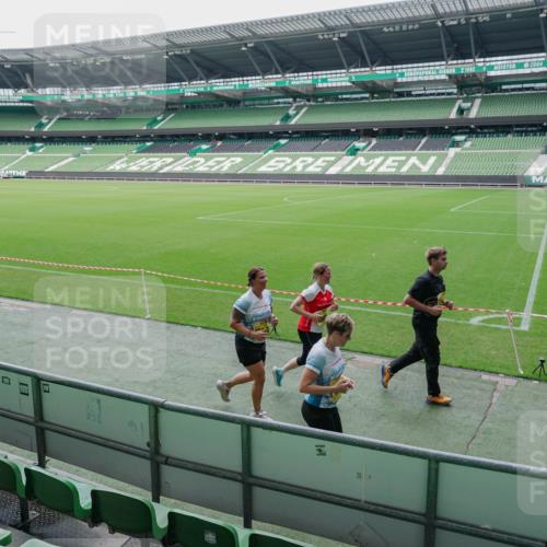 13.09.2026 - 21. swb-Marathon Bremen Michael Burmester http://msf.ph/oto/10489170 13.09.2026 10:41:46 Laufen im Stadion 10148, 10155, 10163, 10247, 10313, 10321, 10330, 10354, 10395, 10396, 10399, 10406, 10414, 10417, 10419, 10422, 10424, 10435, 10455, 10461, 10462, 10483, 10490, 10519, 10527, 10545, 10546, 10547, 10582, 10586, 10611, 10644, 10665, 10694, 10705, 10706, 10719, 10722, 10752, 10766, 10768, 10776, 10804, 10854, 10859, 10889, 10909, 10963, 10977, 11026, 11027, 11041, 11043, 11078, 11084, 11085, 11090, 11097, 11098, 11140, 11192, 11239 meine-sportfotos.de