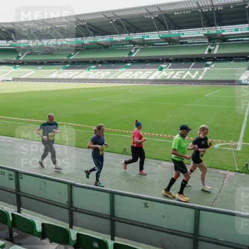 13.09.2026 - 21. swb-Marathon Bremen Michael Burmester http://msf.ph/oto/10489248 13.09.2026 10:43:19 Laufen im Stadion 10002, 10004, 10005, 10148, 10271, 10303, 10325, 10330, 10335, 10361, 10362, 10395, 10396, 10402, 10459, 10474, 10490, 10491, 10513, 10519, 10557, 10572, 10605, 10606, 10665, 10752, 10756, 10773, 10779, 10784, 10805, 10854, 10880, 10882, 10899, 10900, 10909, 10963, 10977, 10997, 11026, 11027, 11041, 11078, 11084, 11085, 11090, 11097, 11098, 11140, 11173, 11192, 11217, 11264, 11274, 11333, 11337, 11355, 11448, 11456, 11461, 11482, 11535 meine-sportfotos.de