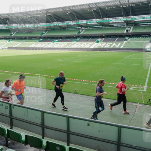 13.09.2026 - 21. swb-Marathon Bremen Michael Burmester http://msf.ph/oto/10489249 13.09.2026 10:43:20 Laufen im Stadion 10002, 10004, 10005, 10148, 10271, 10303, 10325, 10330, 10335, 10361, 10362, 10395, 10396, 10402, 10459, 10474, 10490, 10491, 10513, 10519, 10557, 10572, 10605, 10606, 10665, 10752, 10756, 10773, 10779, 10784, 10805, 10854, 10880, 10882, 10899, 10900, 10909, 10963, 10997, 11026, 11027, 11041, 11078, 11084, 11085, 11090, 11097, 11098, 11140, 11173, 11192, 11217, 11264, 11274, 11333, 11337, 11355, 11448, 11456, 11461, 11482, 11535 meine-sportfotos.de