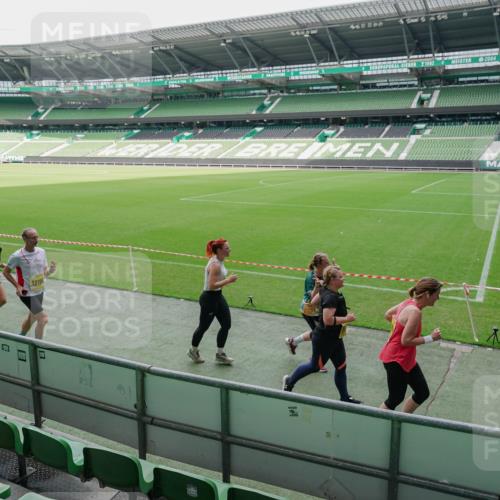 13.09.2026 - 21. swb-Marathon Bremen Michael Burmester http://msf.ph/oto/10489277 13.09.2026 10:43:53 Laufen im Stadion 10002, 10004, 10005, 10176, 10191, 10192, 10271, 10295, 10303, 10325, 10330, 10335, 10361, 10362, 10402, 10459, 10474, 10491, 10513, 10557, 10572, 10605, 10606, 10629, 10752, 10756, 10773, 10779, 10784, 10805, 10880, 10882, 10899, 10900, 10997, 10999, 11026, 11041, 11078, 11173, 11217, 11233, 11264, 11274, 11307, 11333, 11337, 11355, 11385, 11408, 11448, 11456, 11461, 11482, 11535, 11629, 11943, 12311 meine-sportfotos.de