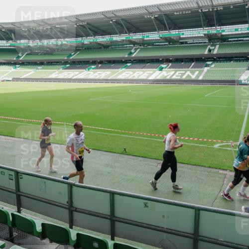 13.09.2026 - 21. swb-Marathon Bremen Michael Burmester http://msf.ph/oto/10489278 13.09.2026 10:43:54 Laufen im Stadion 10002, 10004, 10005, 10176, 10191, 10192, 10271, 10295, 10303, 10325, 10330, 10335, 10361, 10362, 10402, 10459, 10474, 10491, 10513, 10557, 10572, 10605, 10606, 10629, 10752, 10756, 10773, 10779, 10784, 10805, 10880, 10882, 10899, 10900, 10997, 10999, 11026, 11041, 11078, 11173, 11217, 11233, 11264, 11274, 11307, 11333, 11337, 11355, 11385, 11408, 11448, 11456, 11461, 11482, 11535, 11629, 11943, 12311, 10163 meine-sportfotos.de
