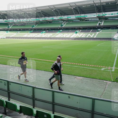13.09.2026 - 21. swb-Marathon Bremen Michael Burmester http://msf.ph/oto/10489420 13.09.2026 10:49:11 Laufen im Stadion 10264, 10292, 10407, 10413, 10440, 10710, 10732, 10754, 10789, 10925, 11104, 11254, 11262, 11423, 11443, 11541, 11698, 11712, 11851, 11942, 11980, 12083, 12440, 12444, 12471, 12472, 12542, 12561, 10137, 10194, 10202, 10242, 10344, 10430, 10472, 10524, 10535, 10568, 10600, 10651, 10679, 10713, 10895, 10979, 11050, 11081, 11181, 11200, 11244, 11296, 11309, 11367, 11457, 11495, 11529, 11530, 11546, 11574, 11675, 11709, 11760, 11821, 12089, 12153, 12177, 12178 meine-sportfotos.de