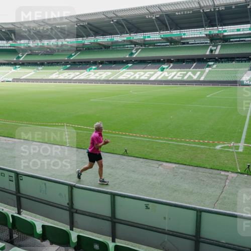 13.09.2026 - 21. swb-Marathon Bremen Michael Burmester http://msf.ph/oto/10489422 13.09.2026 10:49:28 Laufen im Stadion 10292, 10407, 10413, 10440, 10667, 10710, 10732, 10754, 10789, 10925, 11031, 11254, 11423, 11541, 11698, 11712, 11780, 11851, 11942, 11980, 12083, 12440, 12471, 12472, 12542, 12561, 10137, 10161, 10194, 10202, 10242, 10344, 10430, 10472, 10524, 10535, 10568, 10600, 10651, 10895, 10970, 10979, 11050, 11081, 11181, 11200, 11244, 11296, 11309, 11367, 11457, 11495, 11529, 11530, 11546, 11573, 11574, 11579, 11675, 11709, 11760, 11821, 12089, 12153, 12177, 12178 meine-sportfotos.de