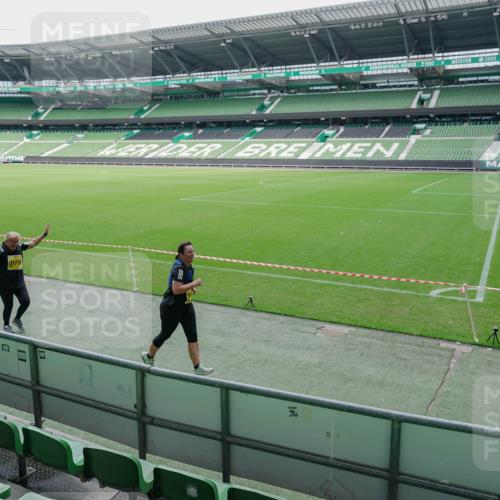 13.09.2026 - 21. swb-Marathon Bremen Michael Burmester http://msf.ph/oto/10489435 13.09.2026 10:50:10 Laufen im Stadion 10413, 10573, 10627, 10667, 10710, 10754, 11031, 11254, 11266, 11541, 11712, 11780, 11851, 11942, 11980, 12440, 10161, 10349, 10472, 10535, 10651, 10895, 10933, 10970, 11050, 11181, 11244, 11296, 11309, 11367, 11457, 11529, 11530, 11546, 11573, 11574, 11579, 11639, 11675, 11709, 11760, 11821, 12157, 12177, 12178 meine-sportfotos.de