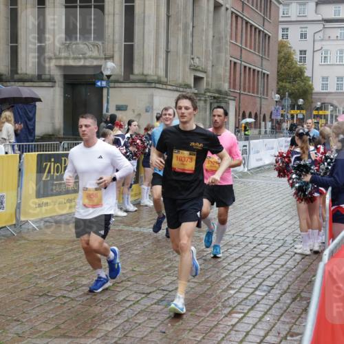 13.09.2026 - Kiel Lauf Yannick Fuchs http://msf.ph/oto/10489610 13.09.2026 11:41:56 Laufen 7858, 10373 meine-sportfotos.de