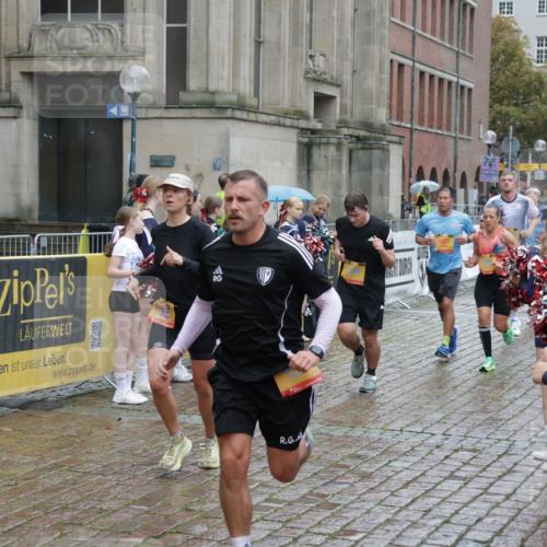 13.09.2026 - Kiel Lauf Yannick Fuchs http://msf.ph/oto/10489625 13.09.2026 11:42:08 Laufen 6427 meine-sportfotos.de