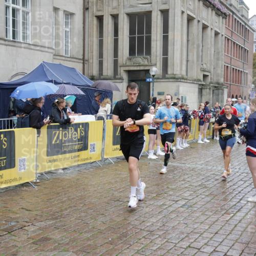 13.09.2026 - Kiel Lauf Yannick Fuchs http://msf.ph/oto/10489838 13.09.2026 11:44:06 Laufen 2270 meine-sportfotos.de