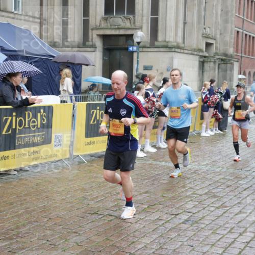 13.09.2026 - Kiel Lauf Yannick Fuchs http://msf.ph/oto/10489935 13.09.2026 11:44:46 Laufen 9962, 9903 meine-sportfotos.de