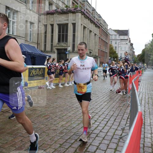 13.09.2026 - Kiel Lauf Yannick Fuchs http://msf.ph/oto/10491069 13.09.2026 11:52:57 Laufen 7342 meine-sportfotos.de