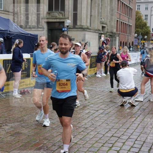 13.09.2026 - Kiel Lauf Yannick Fuchs http://msf.ph/oto/10491435 13.09.2026 11:56:22 Laufen 95, 6264, 1254 meine-sportfotos.de