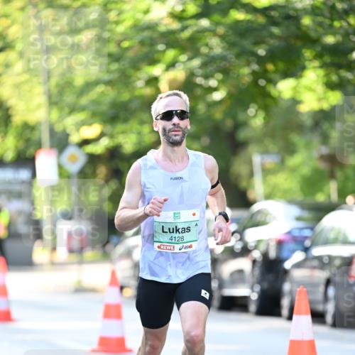 20.09.2026 - PSD Bank Halbmarathon Dr. Thomas Lammeyer http://msf.ph/oto/10491621 20.09.2026 10:28:53 Laufen 4128 meine-sportfotos.de