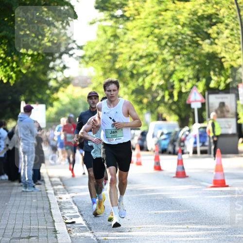 20.09.2026 - PSD Bank Halbmarathon Dr. Thomas Lammeyer http://msf.ph/oto/10492114 20.09.2026 10:31:35 Laufen 3992 meine-sportfotos.de