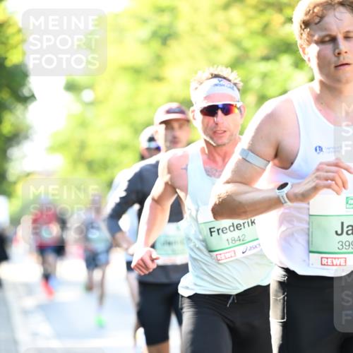 20.09.2026 - PSD Bank Halbmarathon Dr. Thomas Lammeyer http://msf.ph/oto/10492139 20.09.2026 10:31:39 Laufen 1842, 399 meine-sportfotos.de
