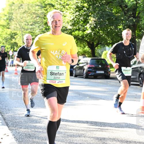 20.09.2026 - PSD Bank Halbmarathon Dr. Thomas Lammeyer http://msf.ph/oto/10494094 20.09.2026 10:37:50 Laufen 1954, 2256, 2515 meine-sportfotos.de