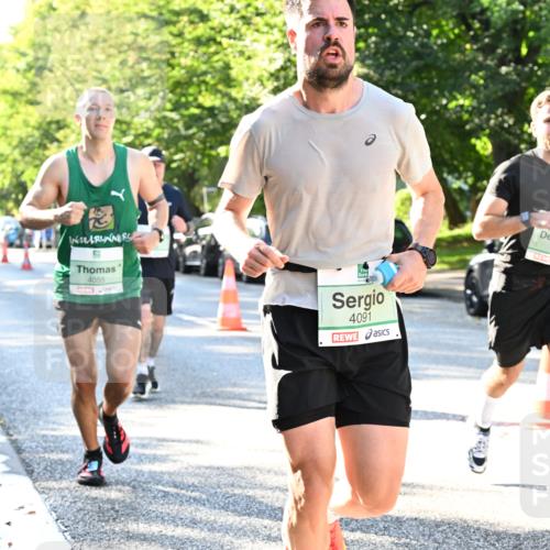 20.09.2026 - PSD Bank Halbmarathon Dr. Thomas Lammeyer http://msf.ph/oto/10494508 20.09.2026 10:39:13 Laufen 4055, 4091, 1036 meine-sportfotos.de