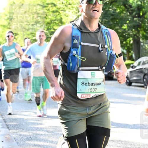 20.09.2026 - PSD Bank Halbmarathon Dr. Thomas Lammeyer http://msf.ph/oto/10494746 20.09.2026 10:40:01 Laufen 1537 meine-sportfotos.de