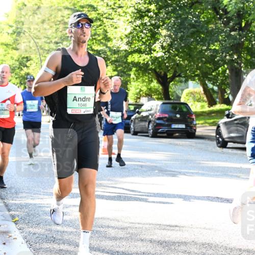 20.09.2026 - PSD Bank Halbmarathon Dr. Thomas Lammeyer http://msf.ph/oto/10495028 20.09.2026 10:40:55 Laufen 3381, 1046, 4070 meine-sportfotos.de