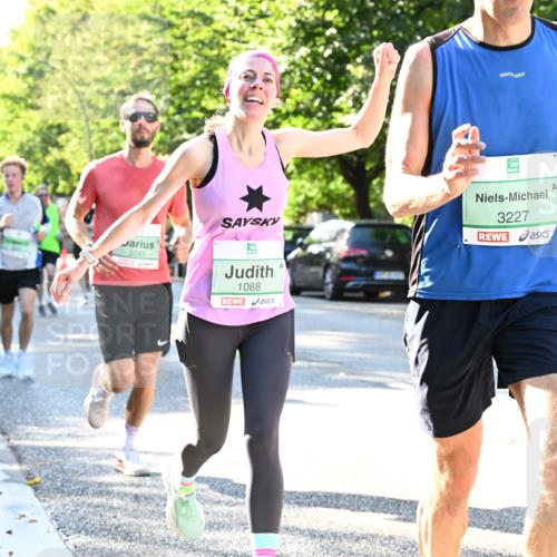 20.09.2026 - PSD Bank Halbmarathon Dr. Thomas Lammeyer http://msf.ph/oto/10495485 20.09.2026 10:42:09 Laufen 2593, 1088, 3227 meine-sportfotos.de