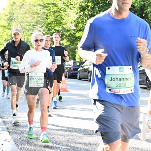 20.09.2026 - PSD Bank Halbmarathon Dr. Thomas Lammeyer http://msf.ph/oto/10495661 20.09.2026 10:42:37 Laufen 3473, 2225, 2258, 2370 meine-sportfotos.de