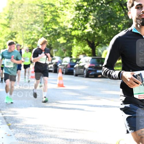 20.09.2026 - PSD Bank Halbmarathon Dr. Thomas Lammeyer http://msf.ph/oto/10496025 20.09.2026 10:43:36 Laufen 4101, 1990 meine-sportfotos.de