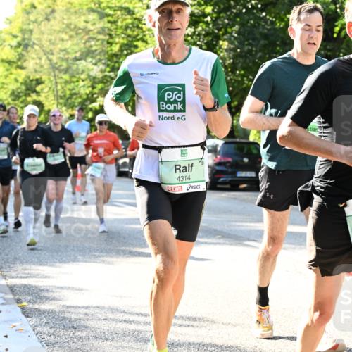 20.09.2026 - PSD Bank Halbmarathon Dr. Thomas Lammeyer http://msf.ph/oto/10496366 20.09.2026 10:44:36 Laufen 4314, 4785 meine-sportfotos.de