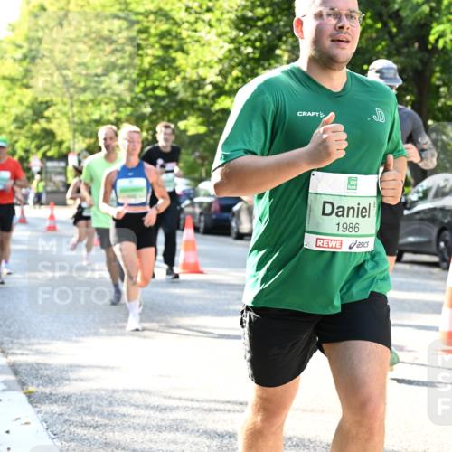 20.09.2026 - PSD Bank Halbmarathon Dr. Thomas Lammeyer http://msf.ph/oto/10496427 20.09.2026 10:44:45 Laufen 1986 meine-sportfotos.de