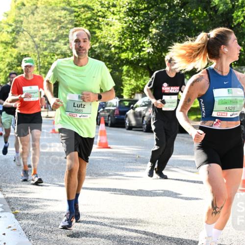 20.09.2026 - PSD Bank Halbmarathon Dr. Thomas Lammeyer http://msf.ph/oto/10496439 20.09.2026 10:44:47 Laufen 3565, 2814, 1528 meine-sportfotos.de