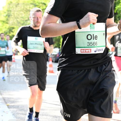 20.09.2026 - PSD Bank Halbmarathon Dr. Thomas Lammeyer http://msf.ph/oto/10496618 20.09.2026 10:45:14 Laufen 3490, 3566 meine-sportfotos.de