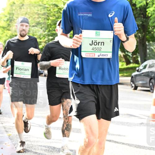 20.09.2026 - PSD Bank Halbmarathon Dr. Thomas Lammeyer http://msf.ph/oto/10497979 20.09.2026 10:48:39 Laufen 3941, 3940, 4502 meine-sportfotos.de