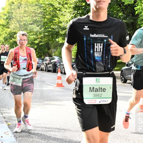 20.09.2026 - PSD Bank Halbmarathon Dr. Thomas Lammeyer http://msf.ph/oto/10498075 20.09.2026 10:48:49 Laufen 3897, 3862 meine-sportfotos.de