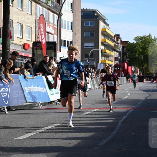 20.09.2026 - PSD Bank Halbmarathon J. Mangold http://msf.ph/oto/10503668 20.09.2026 10:28:49 Ziel 206, 211, 242, 258, 301, 354 meine-sportfotos.de