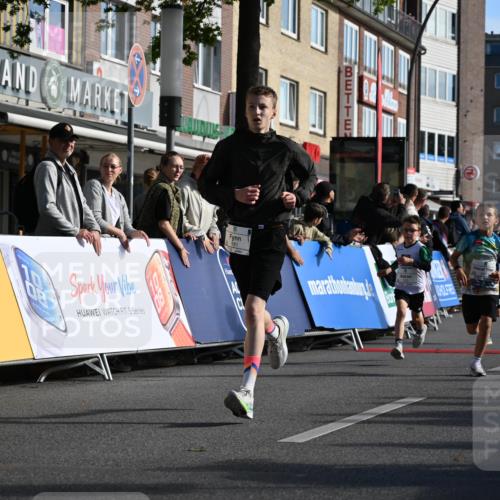 20.09.2026 - PSD Bank Halbmarathon J. Mangold http://msf.ph/oto/10503742 20.09.2026 10:29:15 Ziel 137, 181, 228, 377, 406 meine-sportfotos.de