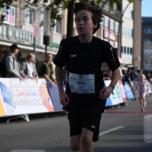 20.09.2026 - PSD Bank Halbmarathon J. Mangold http://msf.ph/oto/10504031 20.09.2026 10:30:13 Ziel 110, 127, 275, 297, 397, 405, 456 meine-sportfotos.de