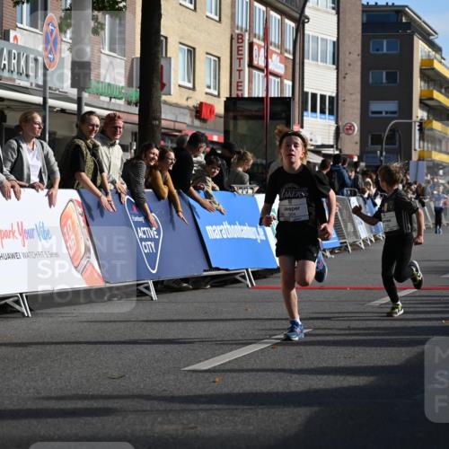 20.09.2026 - PSD Bank Halbmarathon J. Mangold http://msf.ph/oto/10504163 20.09.2026 10:30:45 Ziel 149, 304, 347, 380, 430, 438 meine-sportfotos.de