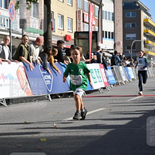 20.09.2026 - PSD Bank Halbmarathon J. Mangold http://msf.ph/oto/10504814 20.09.2026 10:33:45 Ziel 138, 173, 196, 207, 290, 376, 382 meine-sportfotos.de
