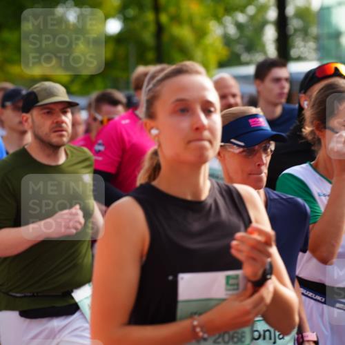 20.09.2026 - PSD Bank Halbmarathon LAZAROV Photography http://msf.ph/oto/10507285 20.09.2026 10:02:00 Laufen 1254, 2068, 2068 meine-sportfotos.de