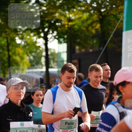 20.09.2026 - PSD Bank Halbmarathon LAZAROV Photography http://msf.ph/oto/10507580 20.09.2026 10:04:02 Laufen 2250, 1555, 1357, 110 meine-sportfotos.de