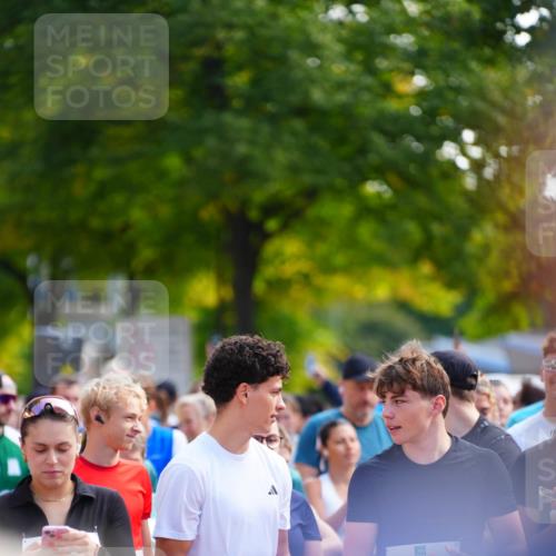 20.09.2026 - PSD Bank Halbmarathon LAZAROV Photography http://msf.ph/oto/10508575 20.09.2026 10:08:23 Laufen 3248, 1772 meine-sportfotos.de