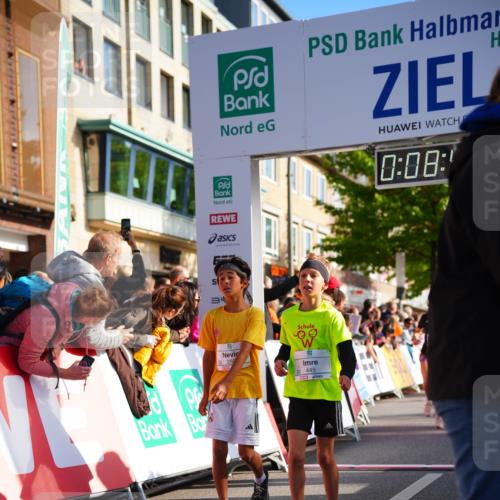 20.09.2026 - PSD Bank Halbmarathon LAZAROV Photography http://msf.ph/oto/10509631 20.09.2026 10:28:08 Laufen 25, 445, 0, 08 meine-sportfotos.de