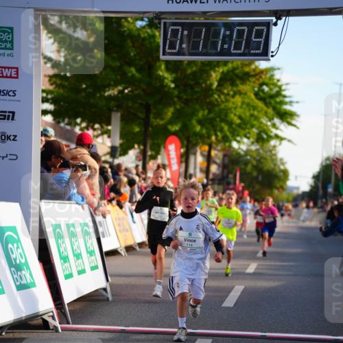 20.09.2026 - PSD Bank Halbmarathon LAZAROV Photography http://msf.ph/oto/10510688 20.09.2026 10:30:33 Laufen 8, 88, 8, 9, 114 meine-sportfotos.de