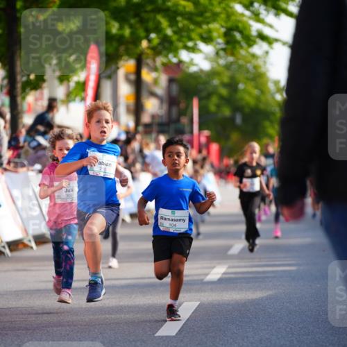20.09.2026 - PSD Bank Halbmarathon LAZAROV Photography http://msf.ph/oto/10511197 20.09.2026 10:31:32 Laufen 99, 307, 215, 104 meine-sportfotos.de