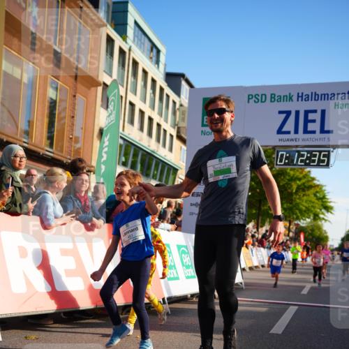 20.09.2026 - PSD Bank Halbmarathon LAZAROV Photography http://msf.ph/oto/10511413 20.09.2026 10:31:59 Laufen 451, 5, 0, 12, 35, 34 meine-sportfotos.de