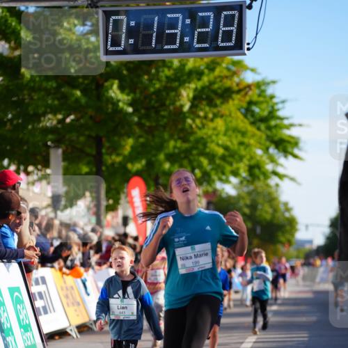 20.09.2026 - PSD Bank Halbmarathon LAZAROV Photography http://msf.ph/oto/10511863 20.09.2026 10:32:52 Laufen 99441, 10, 0, 13, 28, 1670, 199 meine-sportfotos.de