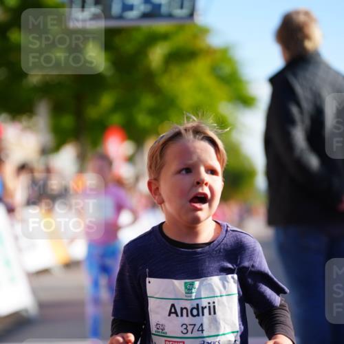 20.09.2026 - PSD Bank Halbmarathon LAZAROV Photography http://msf.ph/oto/10511960 20.09.2026 10:33:04 Laufen 374, 70 meine-sportfotos.de