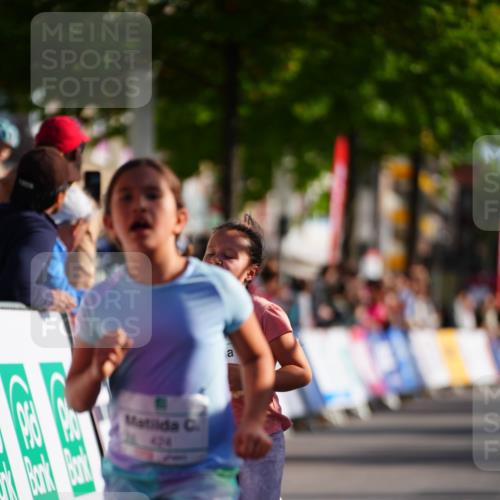 20.09.2026 - PSD Bank Halbmarathon LAZAROV Photography http://msf.ph/oto/10512299 20.09.2026 10:33:49 Laufen 424 meine-sportfotos.de