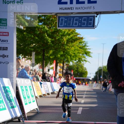 20.09.2026 - PSD Bank Halbmarathon LAZAROV Photography http://msf.ph/oto/10513427 20.09.2026 10:36:17 Laufen 3, 5, 0, 88, 68, 442 meine-sportfotos.de
