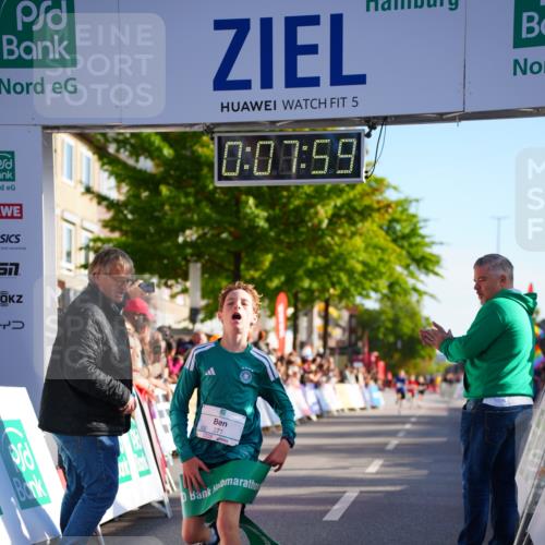 20.09.2026 - PSD Bank Halbmarathon LAZAROV Photography http://msf.ph/oto/10547748 20.09.2026 10:27:23 Ziel 371 meine-sportfotos.de