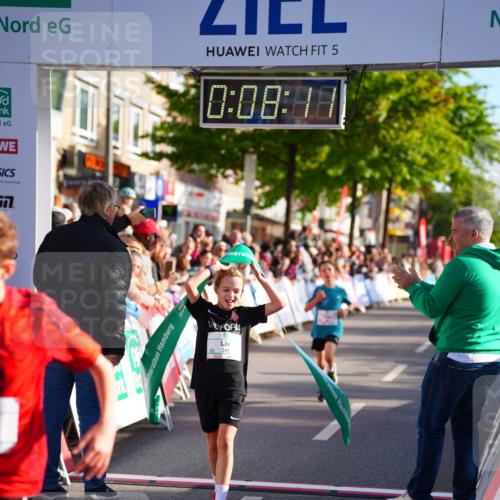 20.09.2026 - PSD Bank Halbmarathon LAZAROV Photography http://msf.ph/oto/10547759 20.09.2026 10:27:35 Ziel 101, 201, 348, 372 meine-sportfotos.de