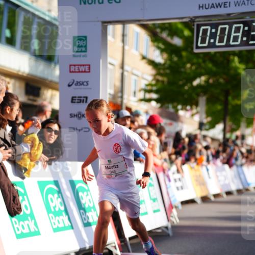 20.09.2026 - PSD Bank Halbmarathon LAZAROV Photography http://msf.ph/oto/10547776 20.09.2026 10:27:55 Ziel 345, 412 meine-sportfotos.de